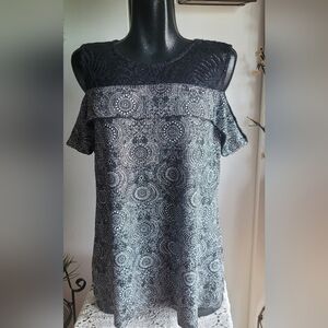 Marie Claire Boutique Black and Silver Cold Shoulder Top XL